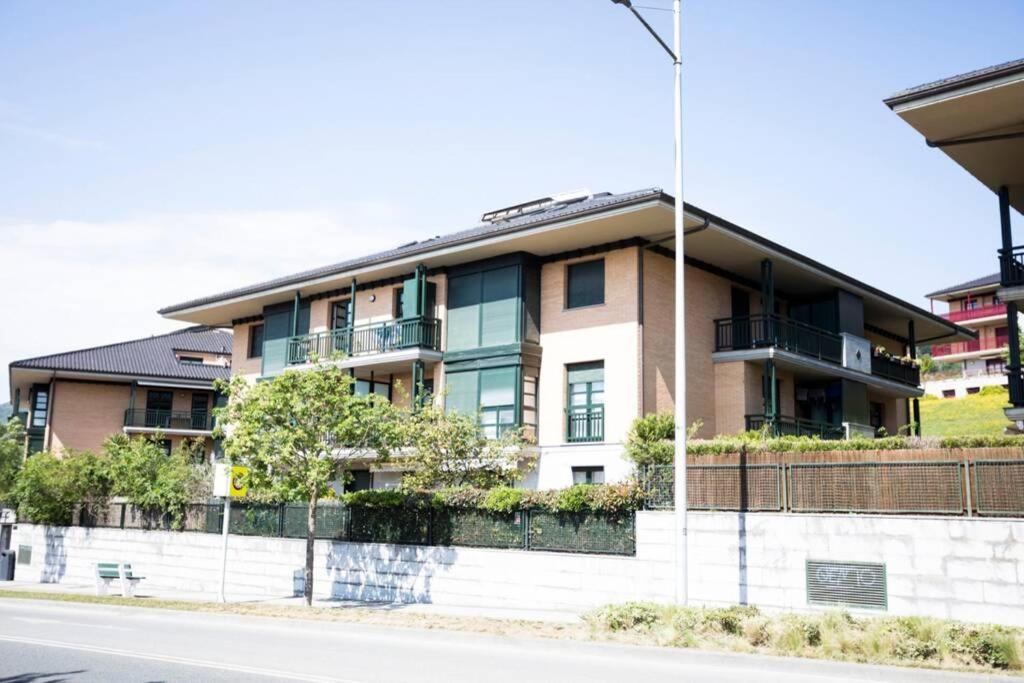 Apartamento Berlín - Basquenjoy Hondarribia Exterior foto