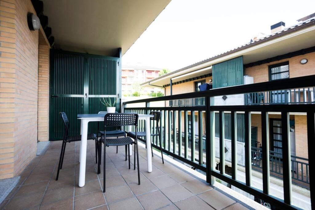 Apartamento Berlín - Basquenjoy Hondarribia Exterior foto